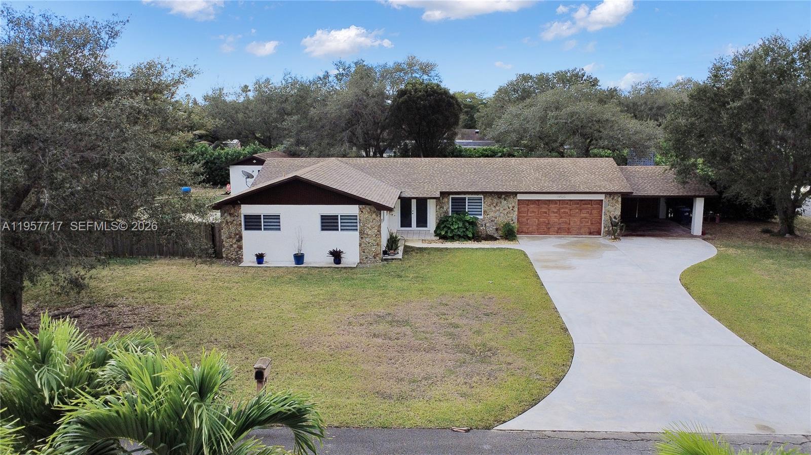19520 Southwest 307th Street Homestead, FL 33030 - Photo 10 of 35