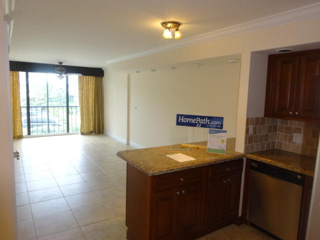 650 Beach Road, Unit YI103 Key Largo, FL 33037 - Photo 4 of 13 Living area view 2