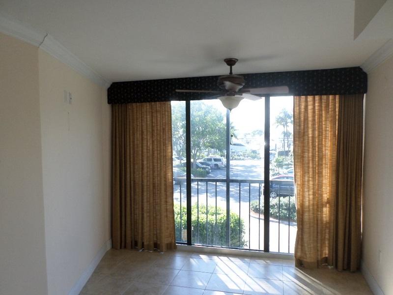 650 Beach Road, Unit YI103 Key Largo, FL 33037 - Photo 9 of 13 Living room view 5