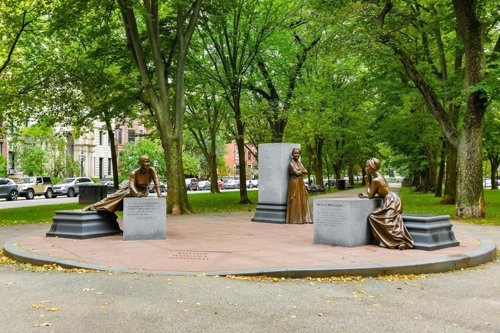 257 Commonwealth Avenue, Unit 2 Boston, MA 02116 - Photo 10 of 10 a view of a park with plants and a tree