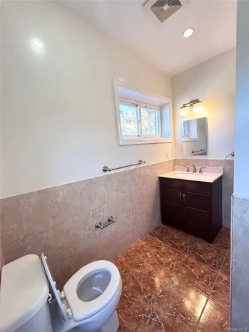 $2,400 | 32 Main Street, Unit 3, Ossining, NY 10562