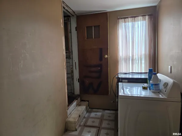 $43,900 | 1336 East Wheeler Street, Macomb, IL 61455