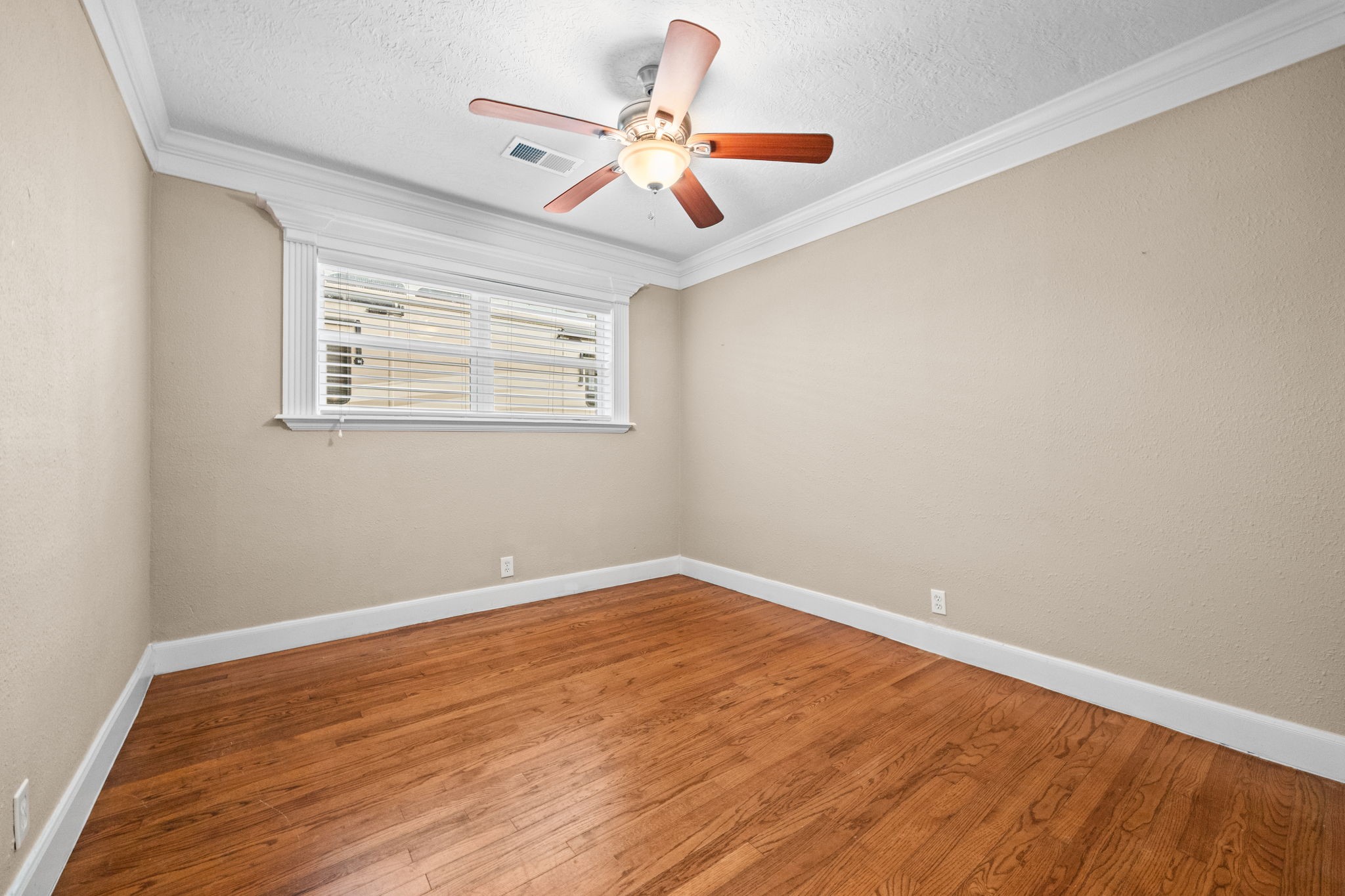 6742 Dusty Lane Conroe, TX 77306 - Photo 20 of 38 Bedroom #3