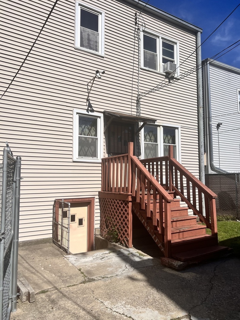 7927 South Rhodes Avenue Chicago, IL 60619 - Photo 2 of 3 Gallery Image 2