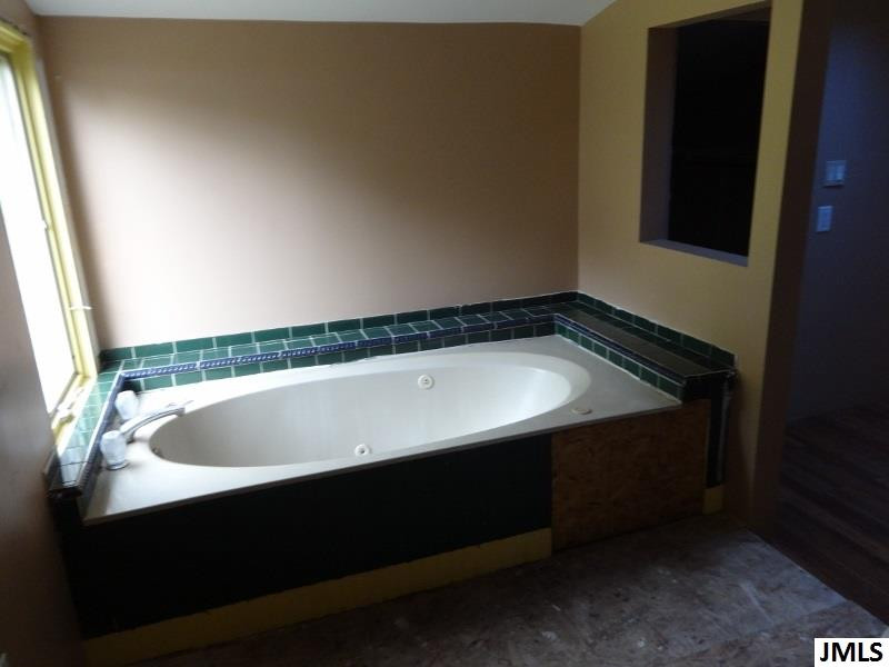 8450 North Meridian Road Jackson, MI 49201 - Photo 16 of 29 Photo 16