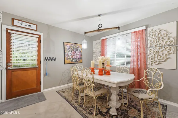 $820,000 | 2343 East Earll Drive, Phoenix, AZ 85016