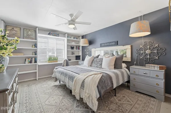 $820,000 | 2343 East Earll Drive, Phoenix, AZ 85016