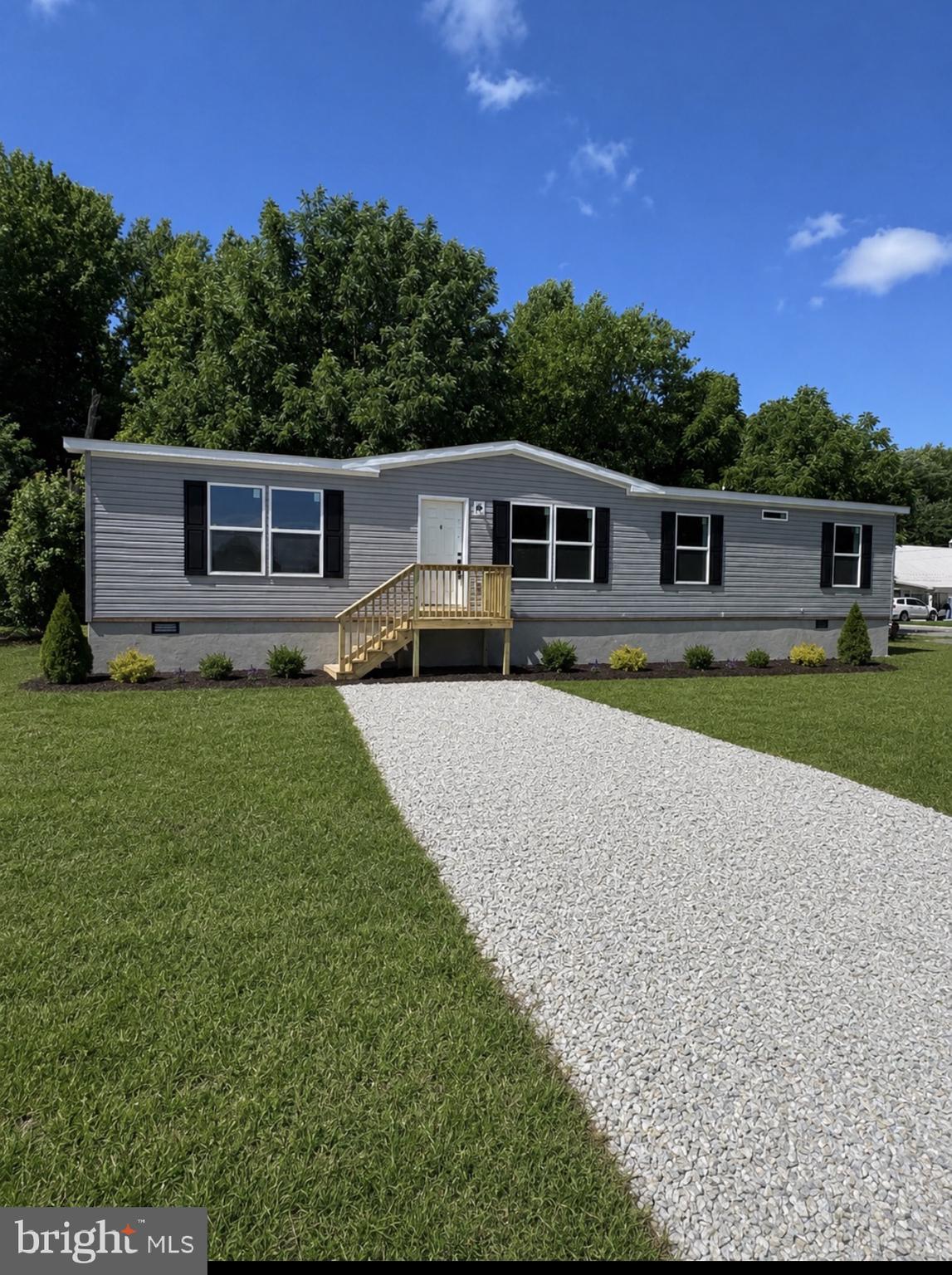 28 4th Avenue Carneys Point, NJ 08069 - Photo 1 of 18