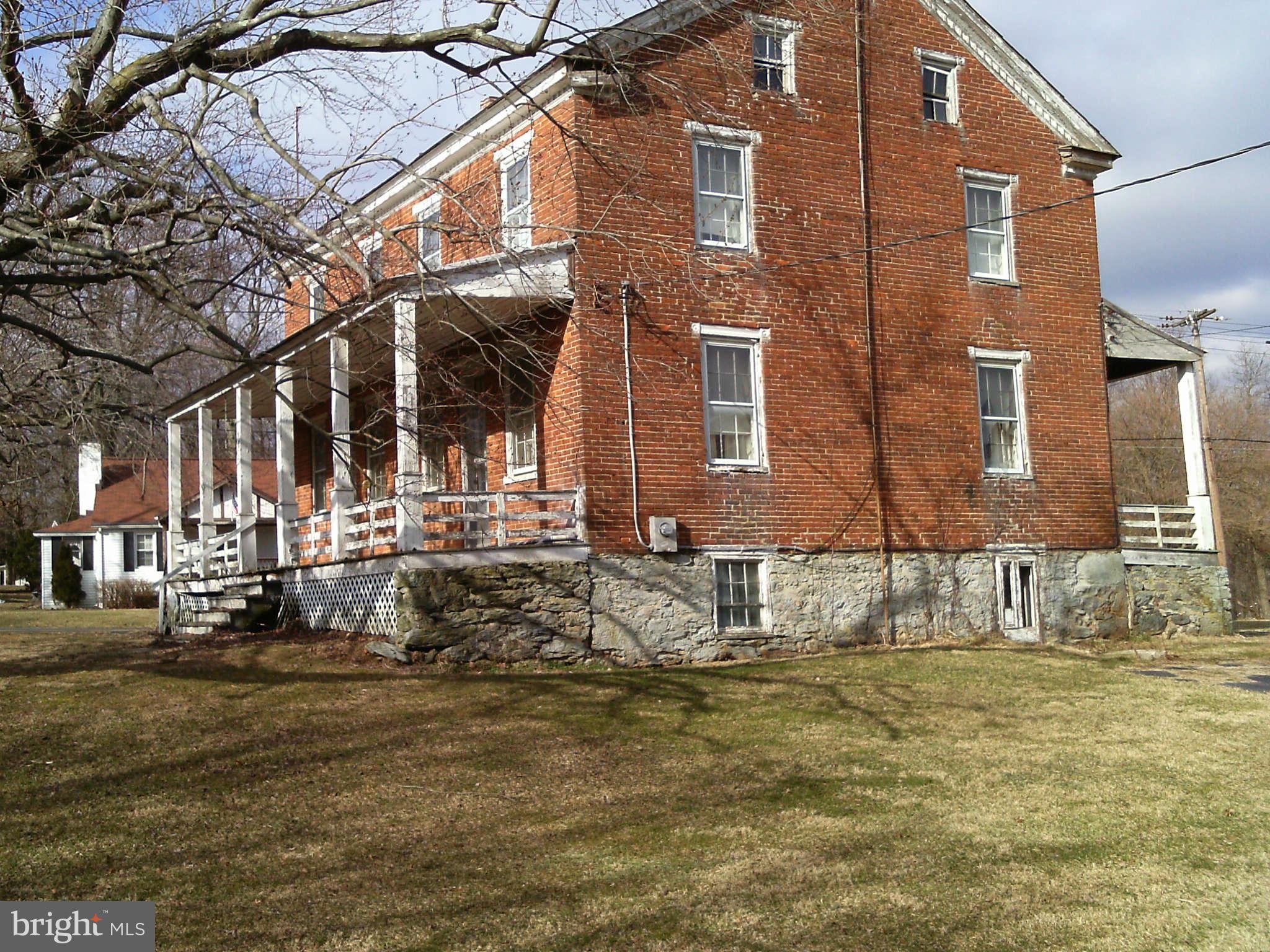5400 Hoffmanville Road Manchester, MD 21102 - Photo 2 of 7 Exterior (Front)