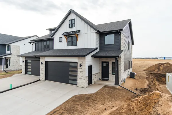 $394,900 | 1628 Red Clover Street, Holmen, WI 54636