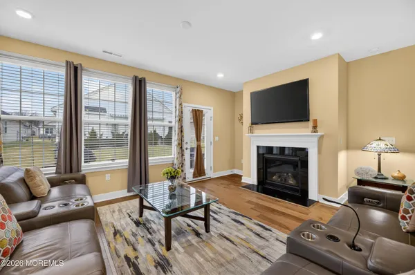 $639,900 | 44 Saratoga Road, New Egypt, NJ 08533