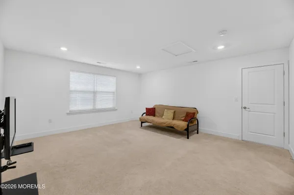 $639,900 | 44 Saratoga Road, New Egypt, NJ 08533