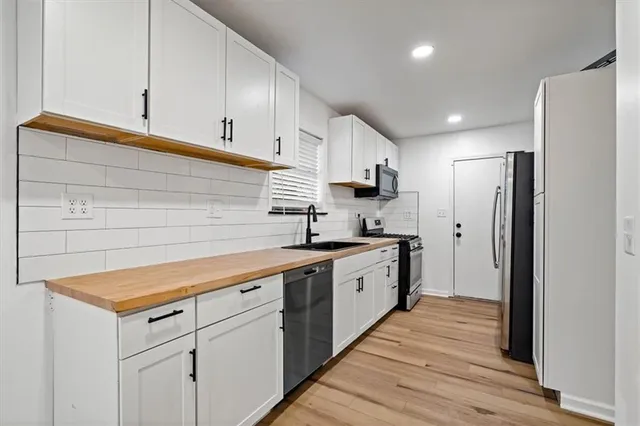 $159,900 | 5415 Highland Avenue, Kansas City, MO 64110