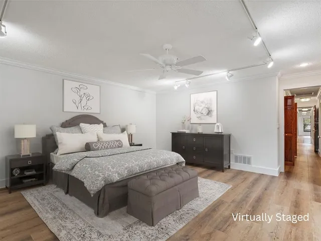 $1,449,000 | 1721 Allens Creek Drive, Clearwater, FL 33764