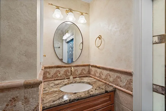 $1,449,000 | 1721 Allens Creek Drive, Clearwater, FL 33764