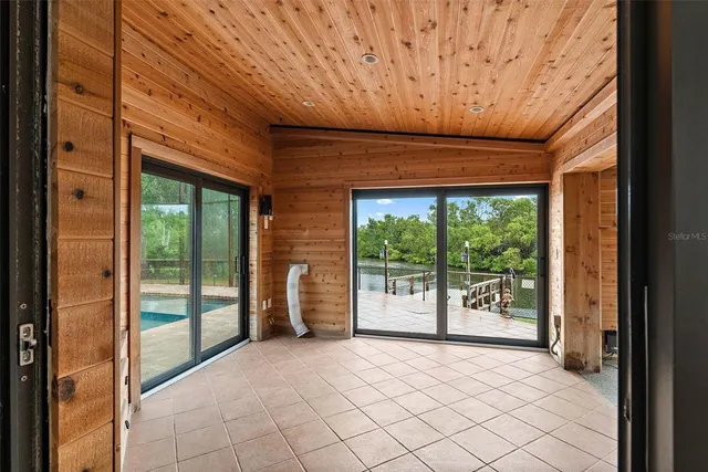 $1,449,000 | 1721 Allens Creek Drive, Clearwater, FL 33764