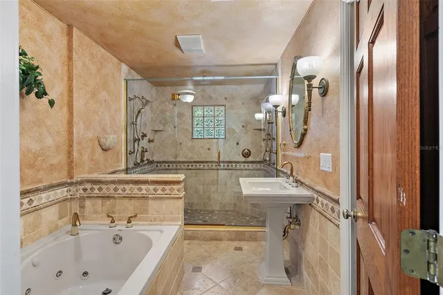 $1,449,000 | 1721 Allens Creek Drive, Clearwater, FL 33764