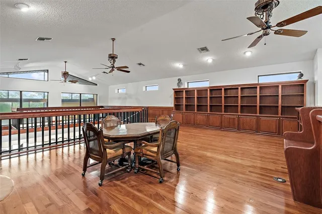 $1,449,000 | 1721 Allens Creek Drive, Clearwater, FL 33764