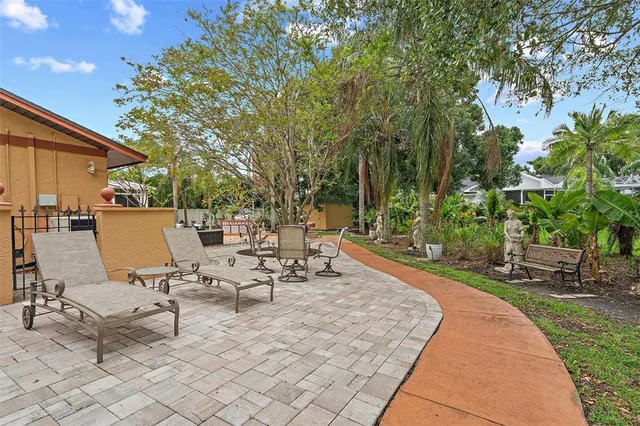 $1,449,000 | 1721 Allens Creek Drive, Clearwater, FL 33764