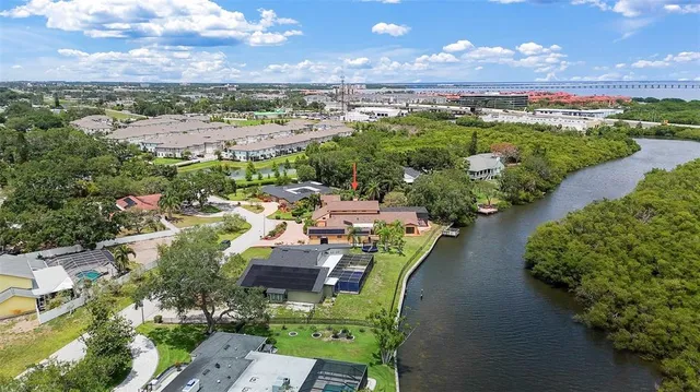 $1,449,000 | 1721 Allens Creek Drive, Clearwater, FL 33764