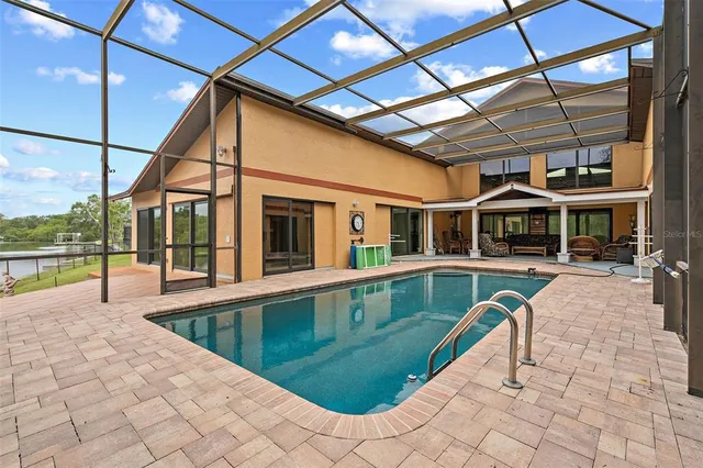$1,449,000 | 1721 Allens Creek Drive, Clearwater, FL 33764