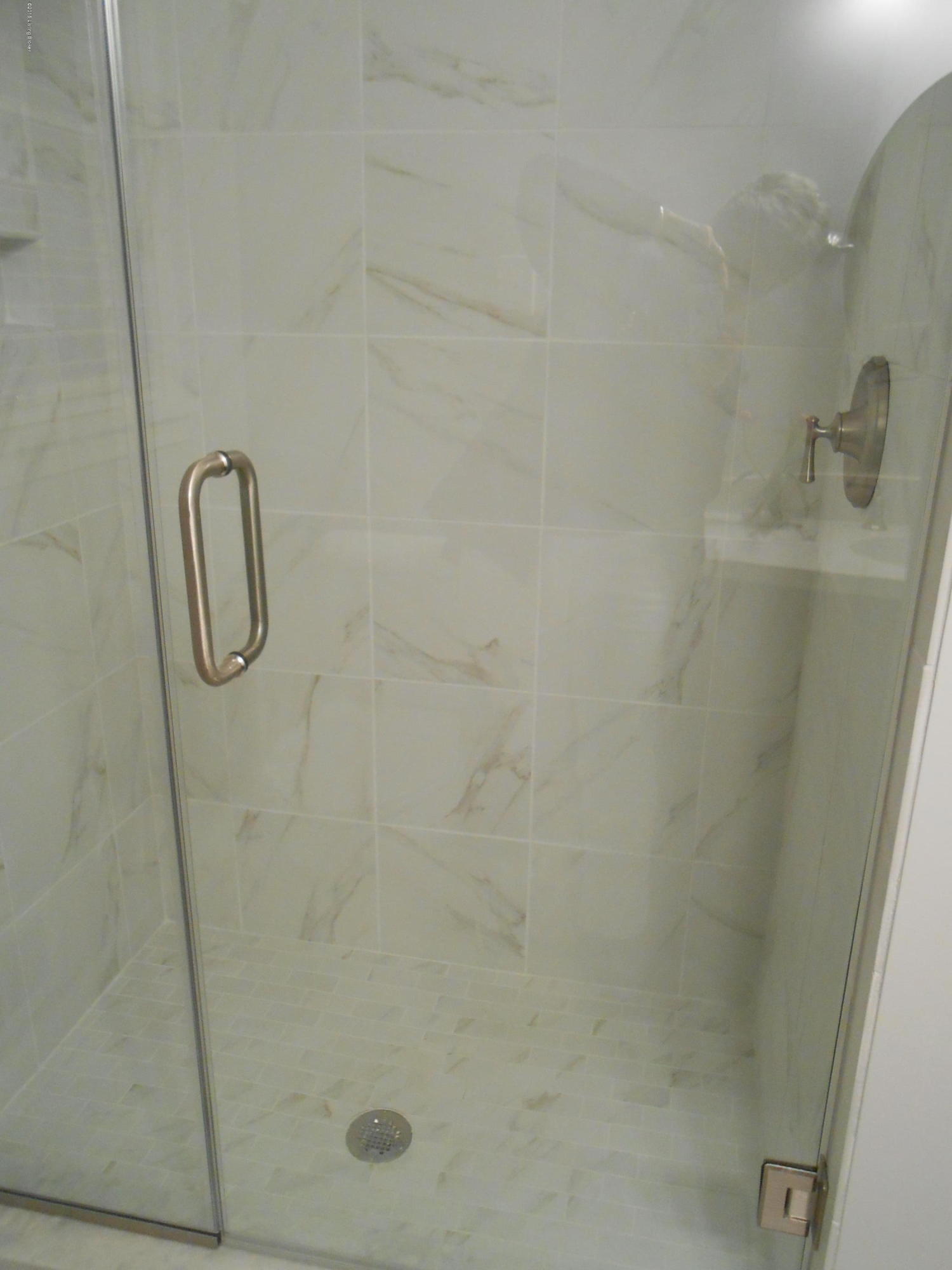 3205 Beals Branch Road Louisville, KY 40206 - Photo 11 of 18 First floor shower