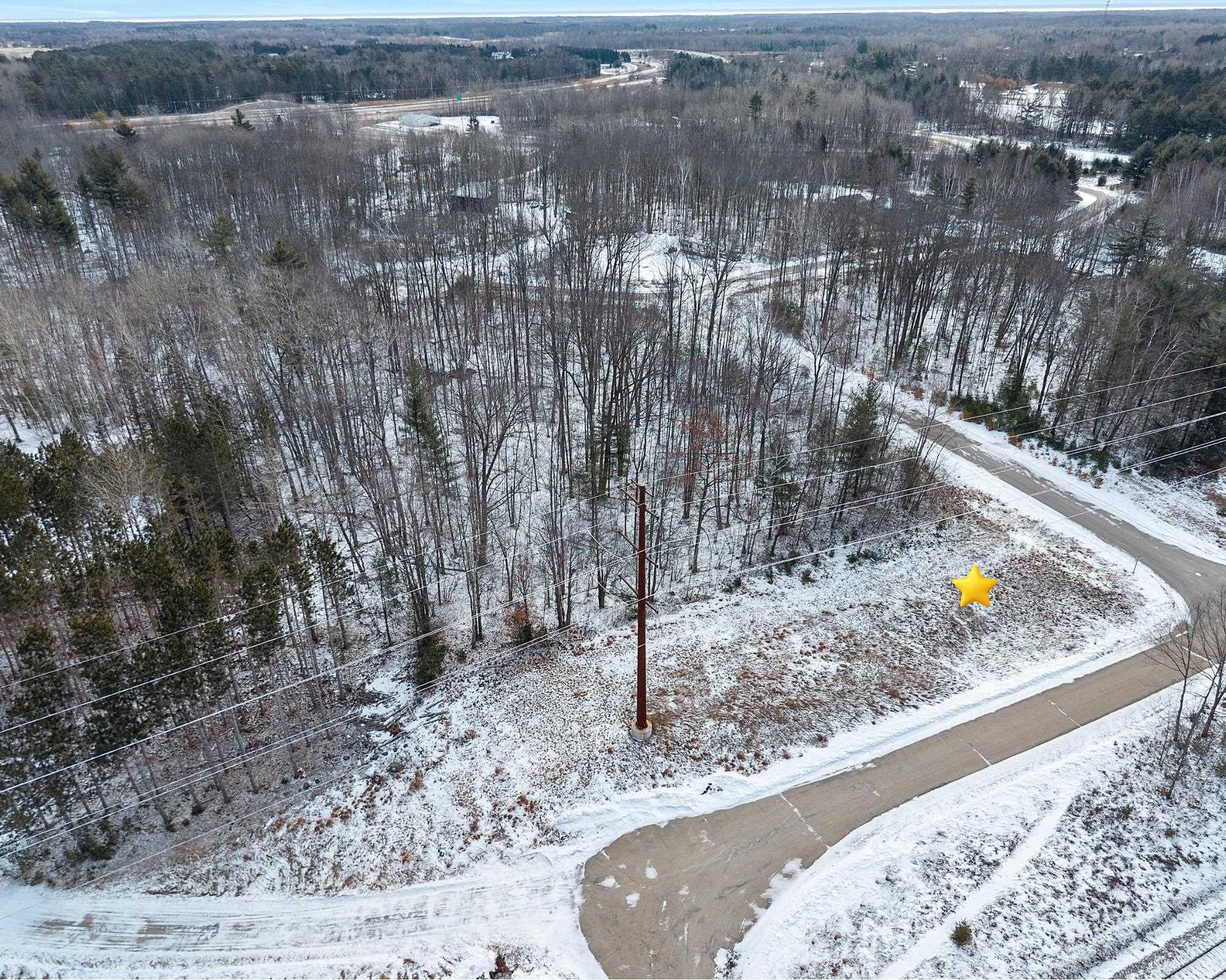 Alpha Lane, Unit 11 Abrams, WI 54101 - Photo 3 of 7