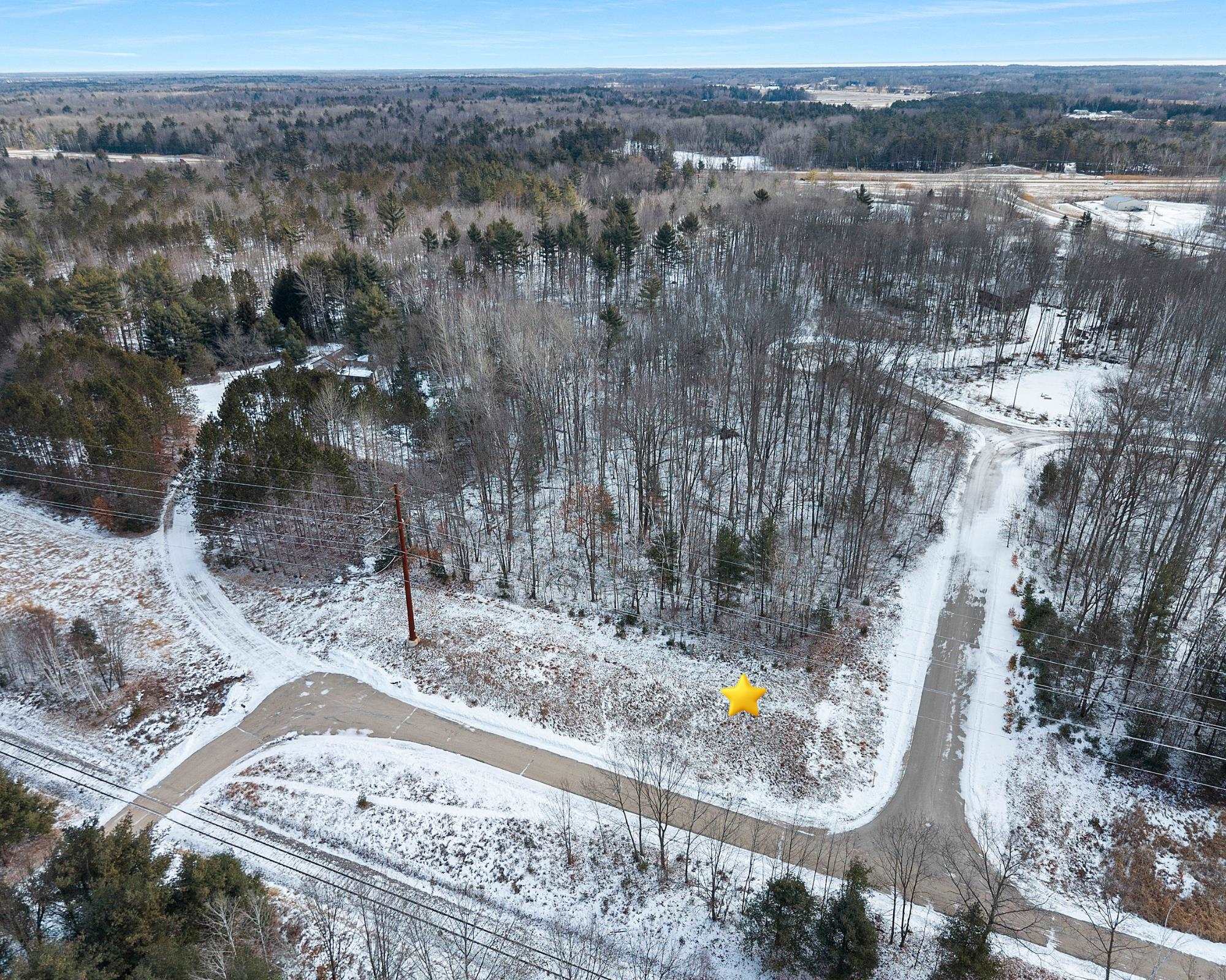 Alpha Lane, Unit 11 Abrams, WI 54101 - Photo 4 of 7