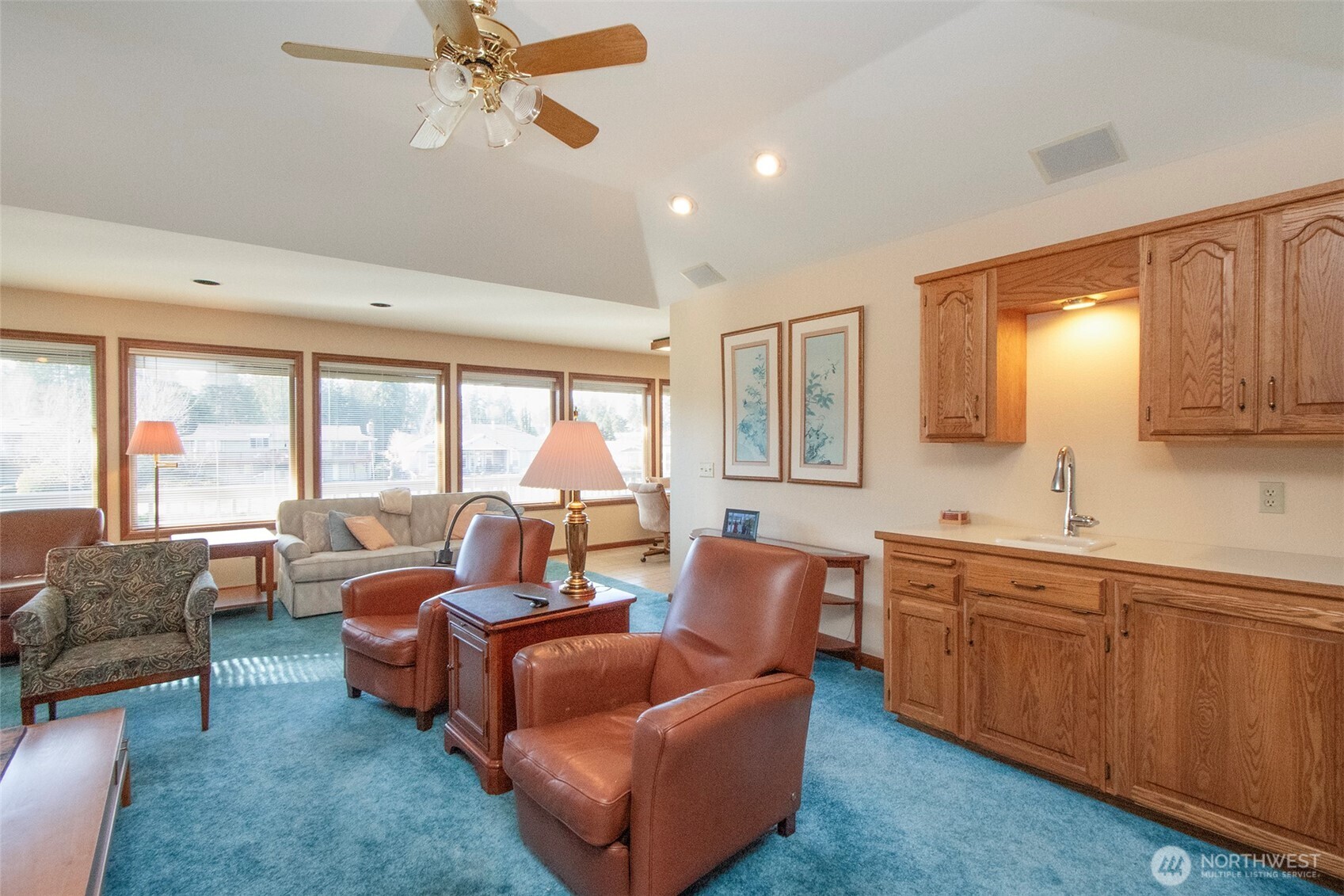 6200 Woodcock Road Sequim, WA 98382 - Photo 12 of 40