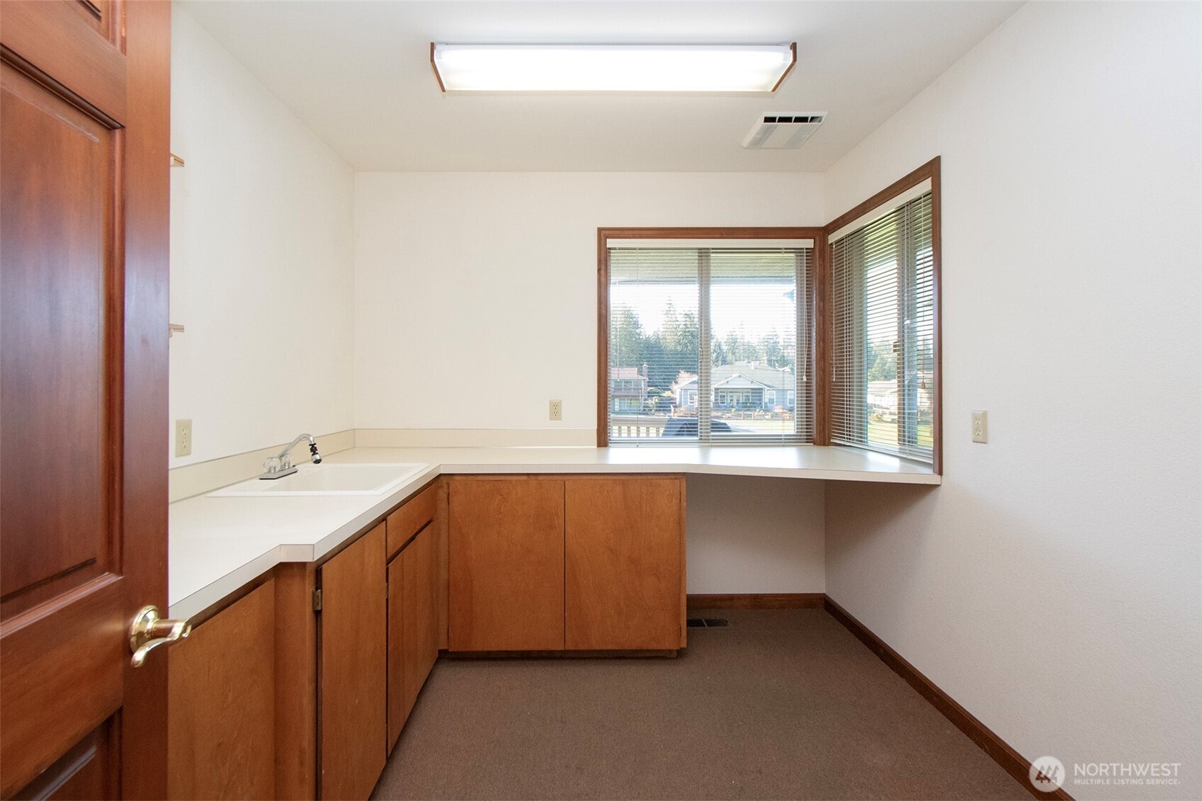 6200 Woodcock Road Sequim, WA 98382 - Photo 35 of 40