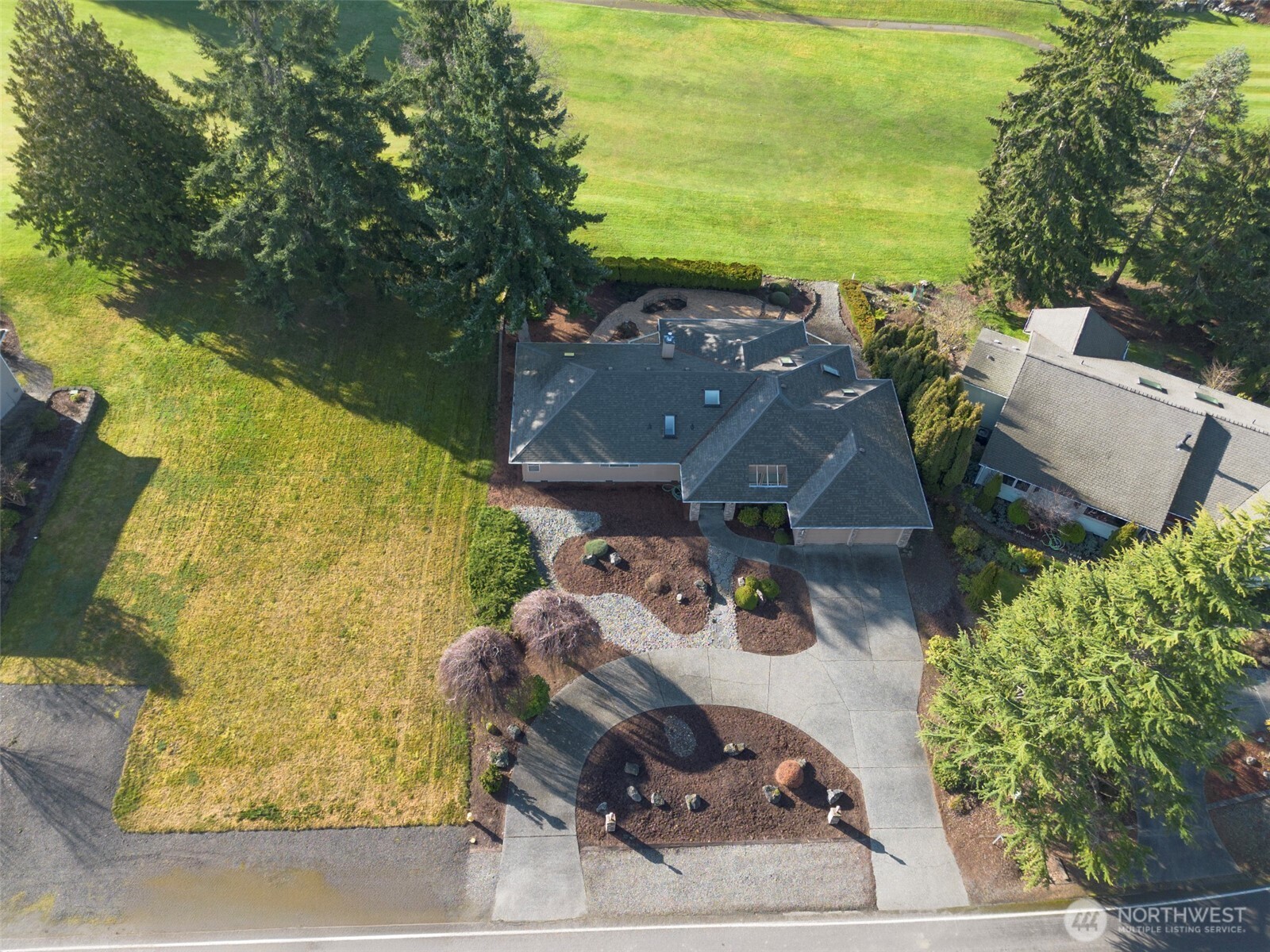 6200 Woodcock Road Sequim, WA 98382 - Photo 4 of 40