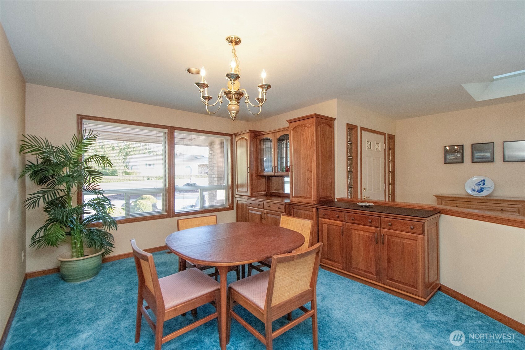 6200 Woodcock Road Sequim, WA 98382 - Photo 9 of 40