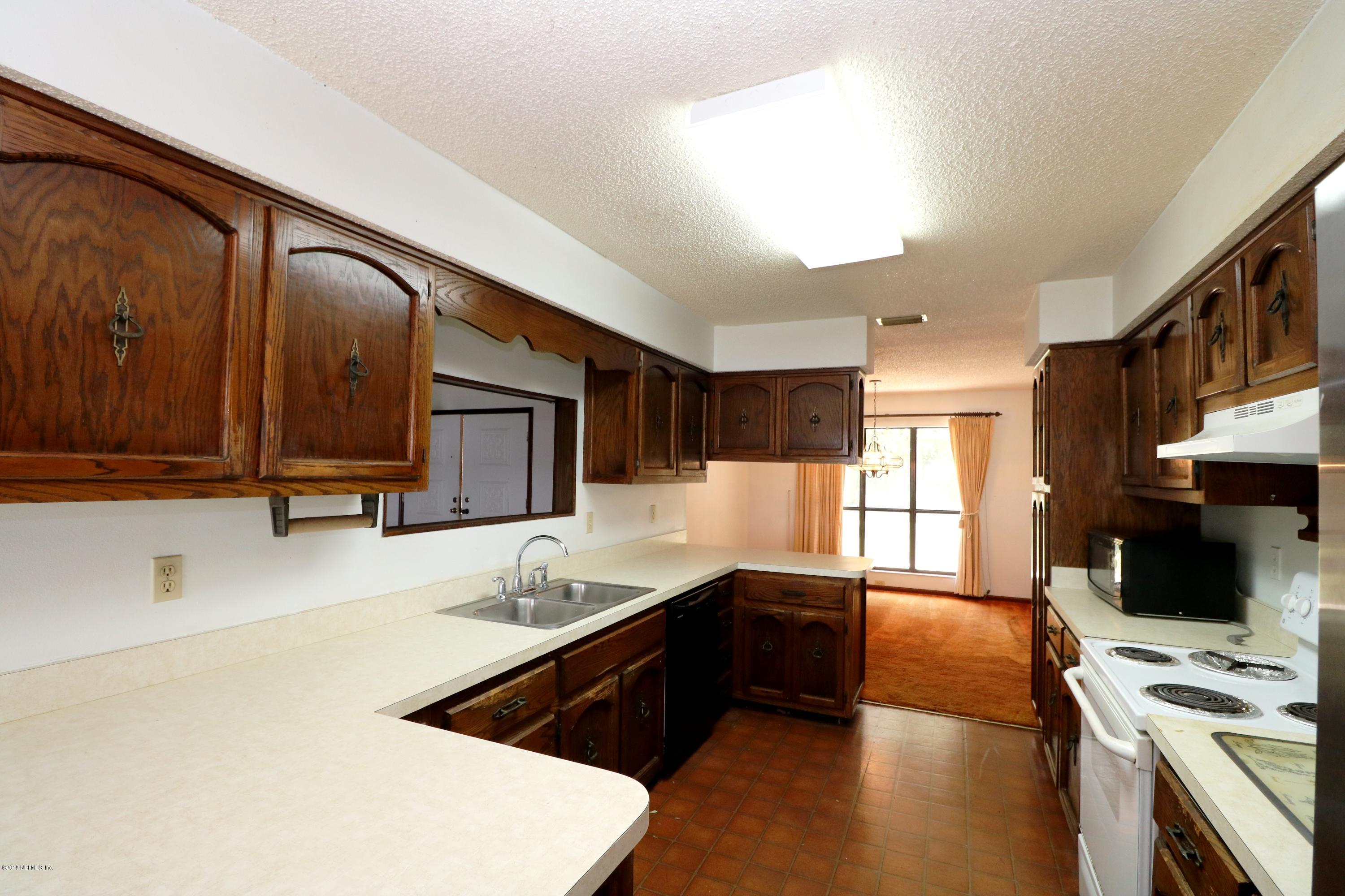 357 East Buffalo Bluff Road Satsuma, FL 32189 - Photo 16 of 47 Kitchen