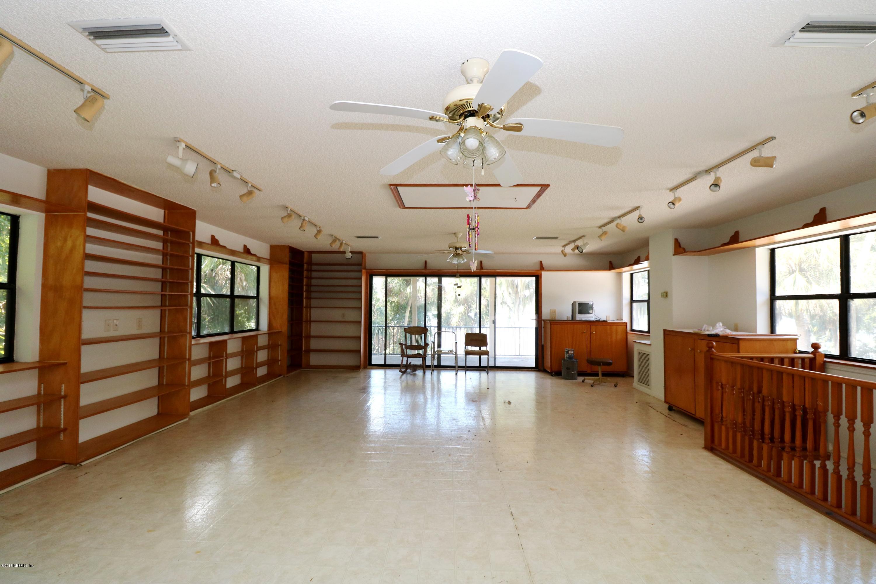 357 East Buffalo Bluff Road Satsuma, FL 32189 - Photo 31 of 47 Loft with balcony