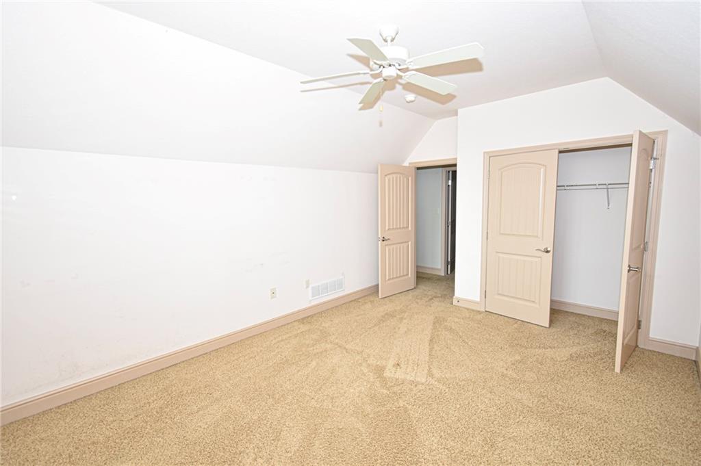 2137 John's Ridge Road Coraopolis, PA 15108 - Photo 15 of 20 Gallery Image 15