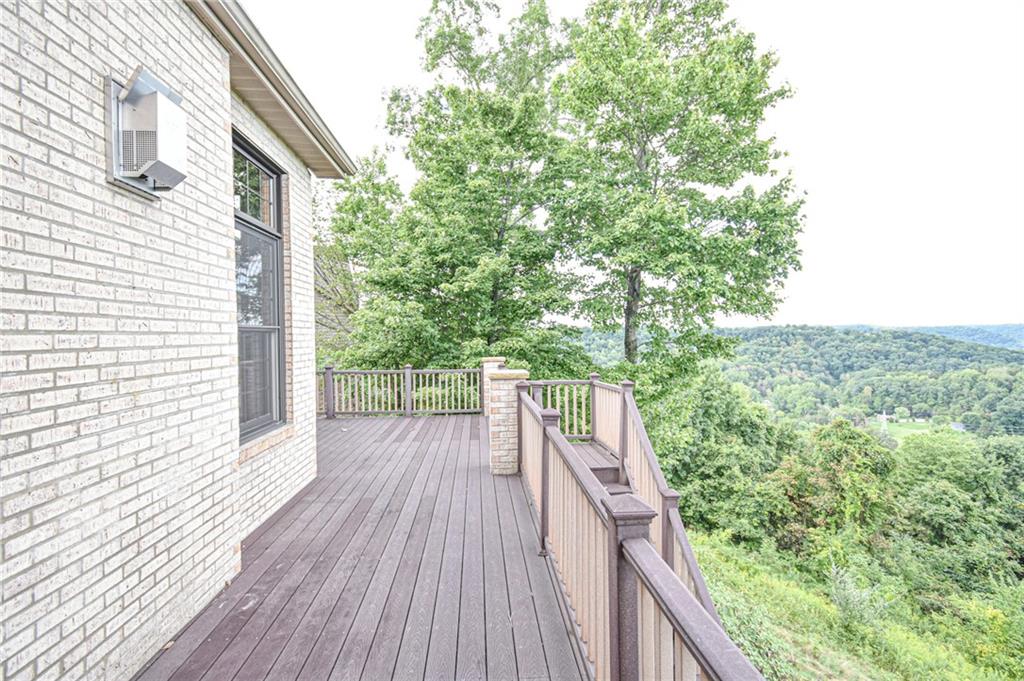 2137 John's Ridge Road Coraopolis, PA 15108 - Photo 19 of 20 Gallery Image 19