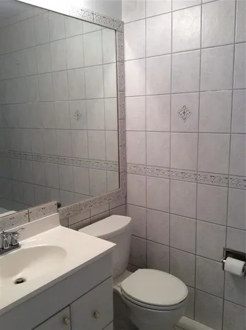 $2,100 | 2379 Southwest 15th Street, Unit 114, Deerfield Beach, FL 33442