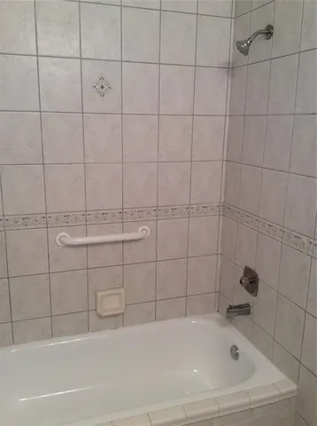 $2,100 | 2379 Southwest 15th Street, Unit 114, Deerfield Beach, FL 33442