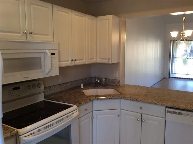 $2,100 | 2379 Southwest 15th Street, Unit 114, Deerfield Beach, FL 33442