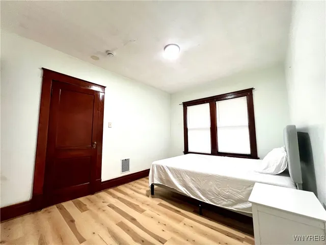 $1,150 | 1119 15th Street, Niagara Falls, NY 14301