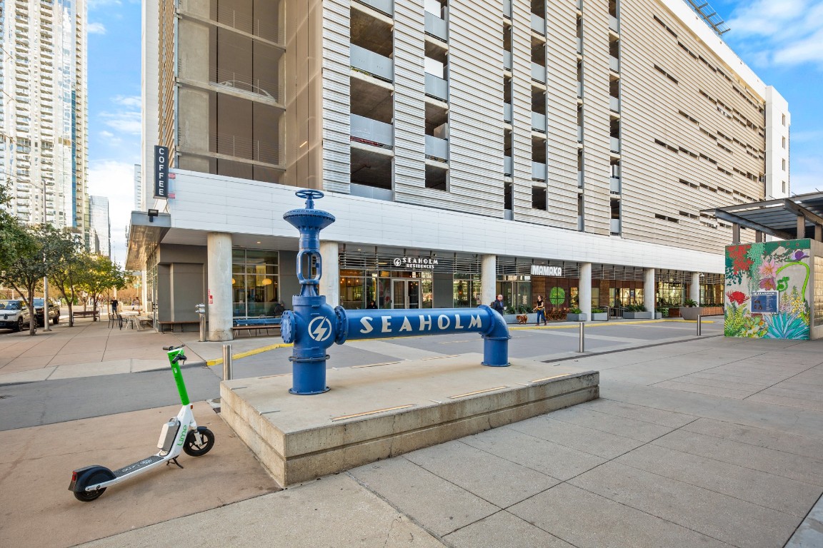 222 West Avenue, Unit 2012 Austin, TX 78701 - Photo 34 of 37 front view of a building with a street