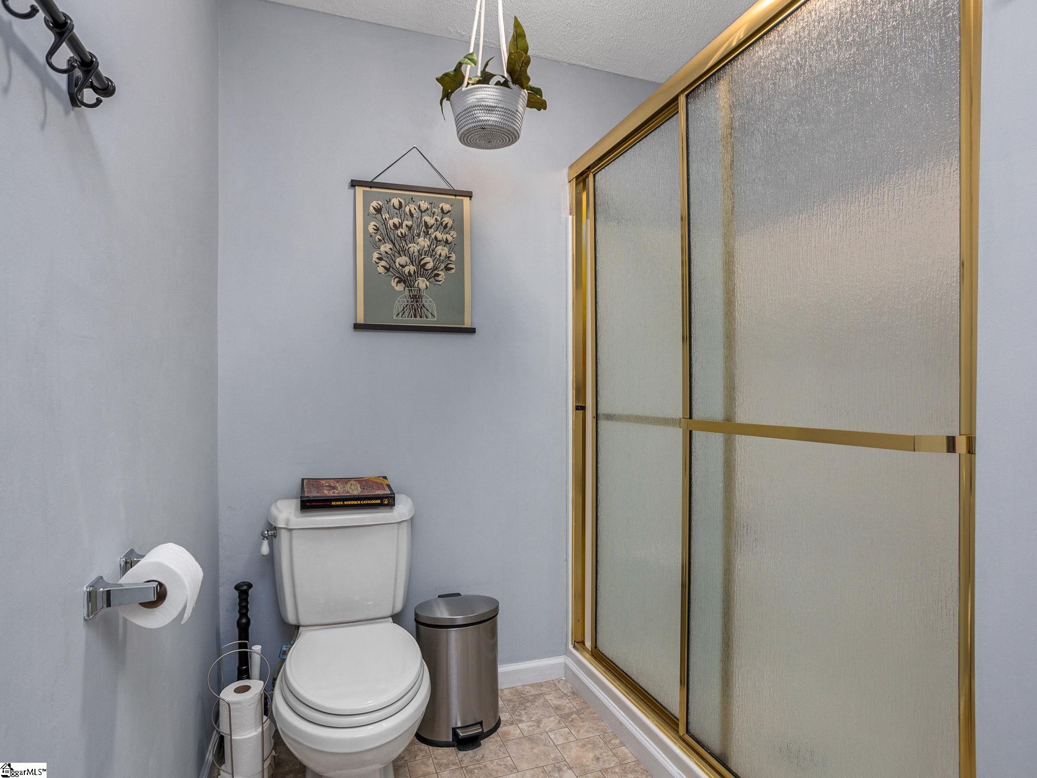 100 Gregory Drive Greer, SC 29650 - Photo 16 of 35 Gallery Image 16