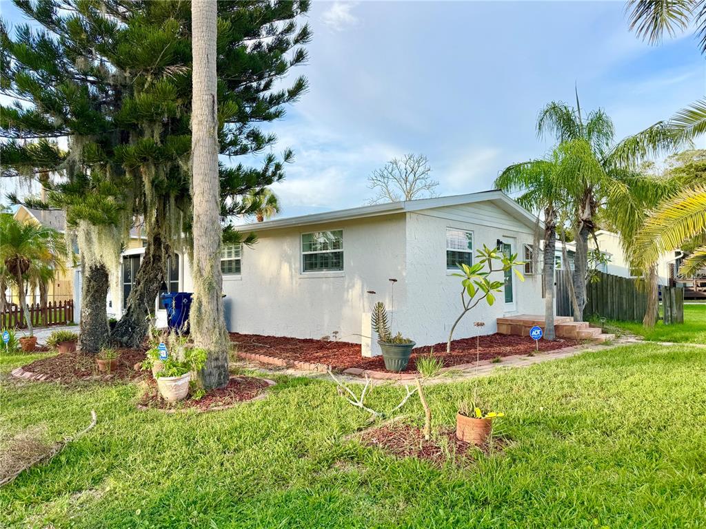5531 Pasco Way Port Richey, FL 34668 - Photo 1 of 40