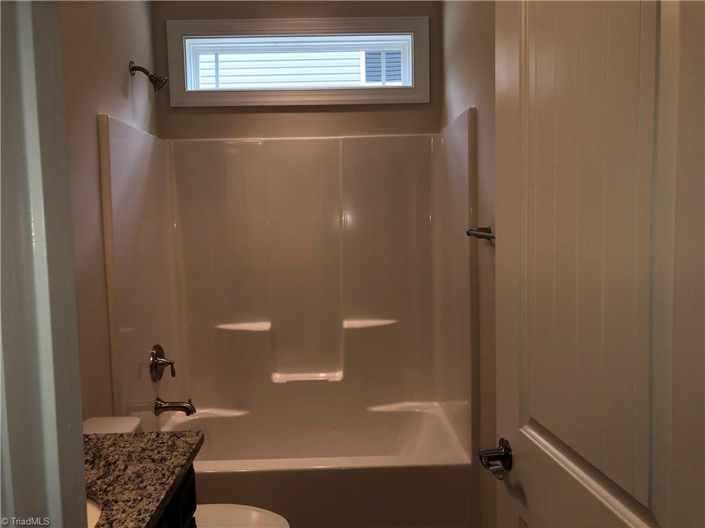 3404 Amber Mdws Road, Unit 35 High Point, NC 27265 - Photo 14 of 30