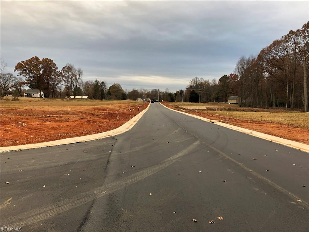 3404 Amber Mdws Road, Unit 35 High Point, NC 27265 - Photo 24 of 30