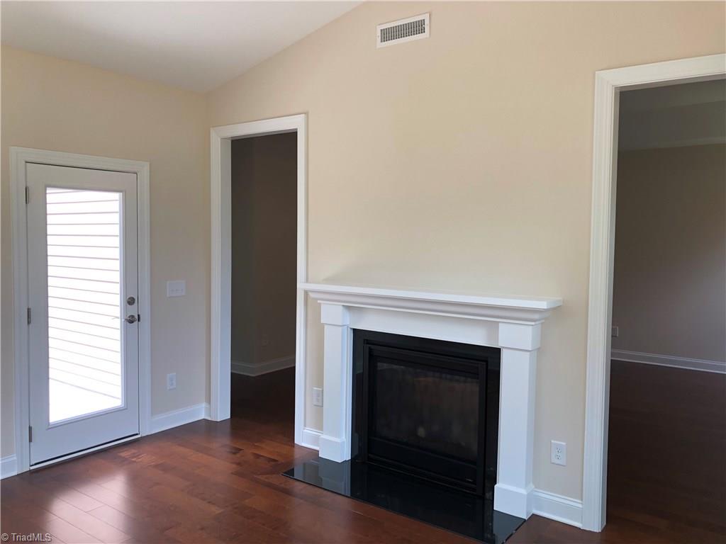 3404 Amber Mdws Road, Unit 35 High Point, NC 27265 - Photo 7 of 30