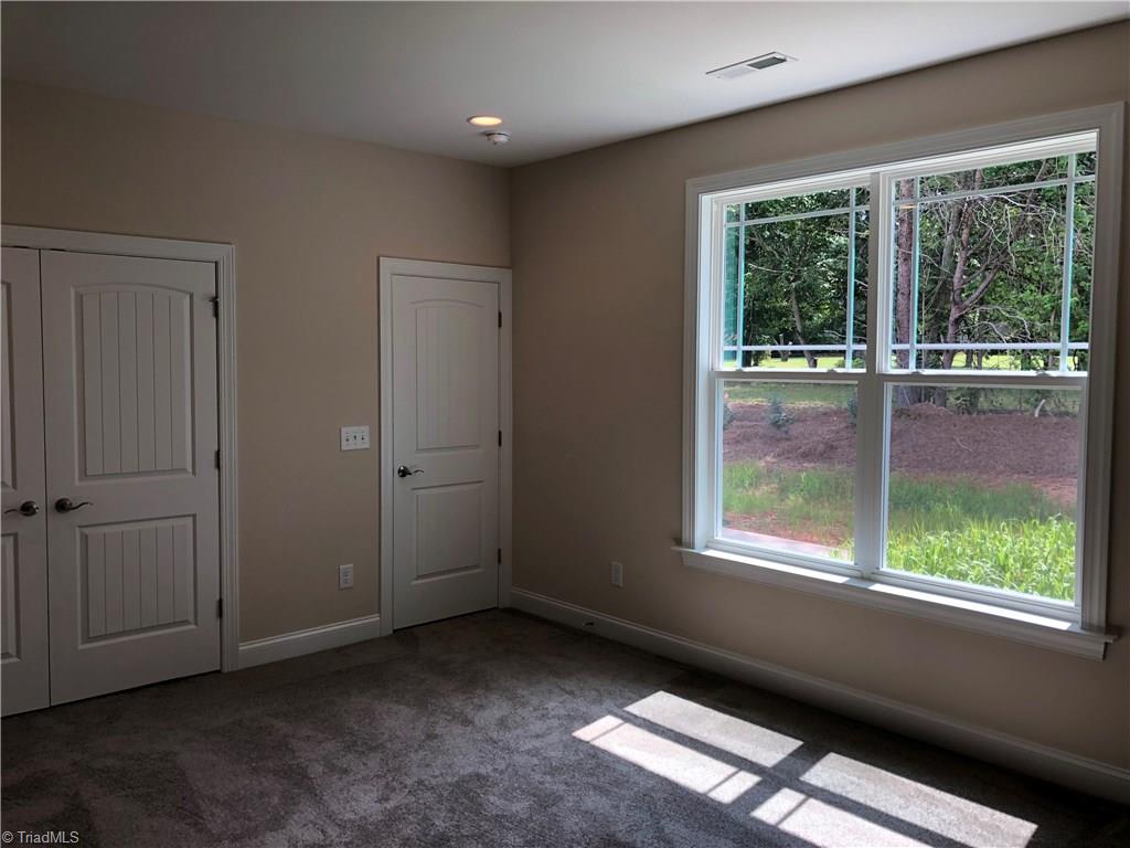 3404 Amber Mdws Road, Unit 35 High Point, NC 27265 - Photo 9 of 30
