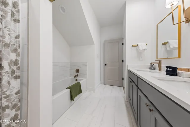 $2,975 | 204 Steiner Oaks, Lafayette, LA 70508