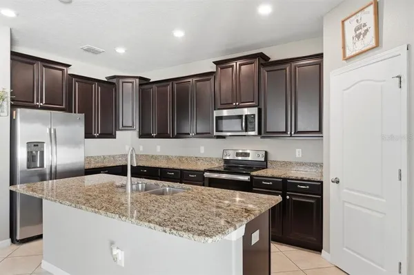 $415,000 | 10910 Whittney Chase Drive, Riverview, FL 33579