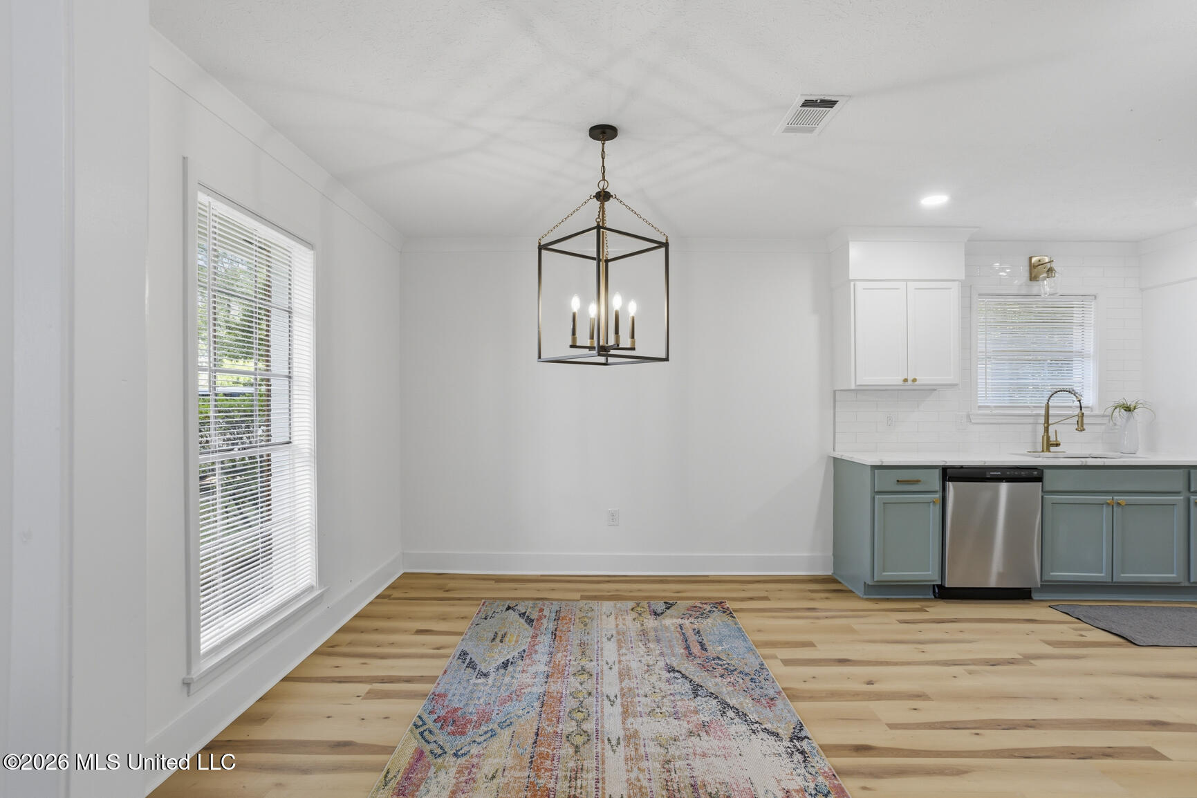 860 Rutherford Drive Jackson, MS 39206 - Photo 8 of 39 860 Rutherford-9
